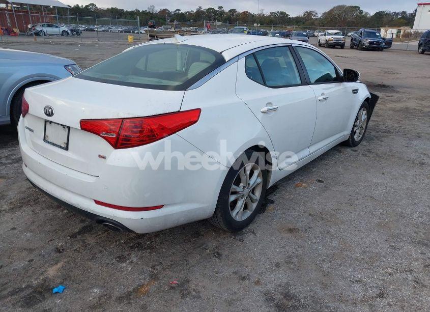 Photo 4 of 2013 Kia Optima LX (VIN 5XXGM4A70DG224542)