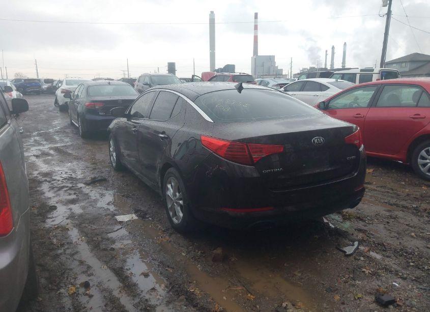 Photo 3 of 2013 Kia Optima LX (VIN 5XXGM4A70DG229336)