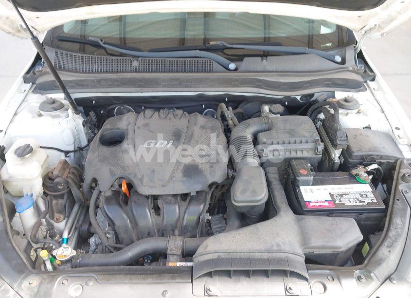 Photo 10 of 2013 Kia Optima LX (VIN 5XXGM4A70DG232558)