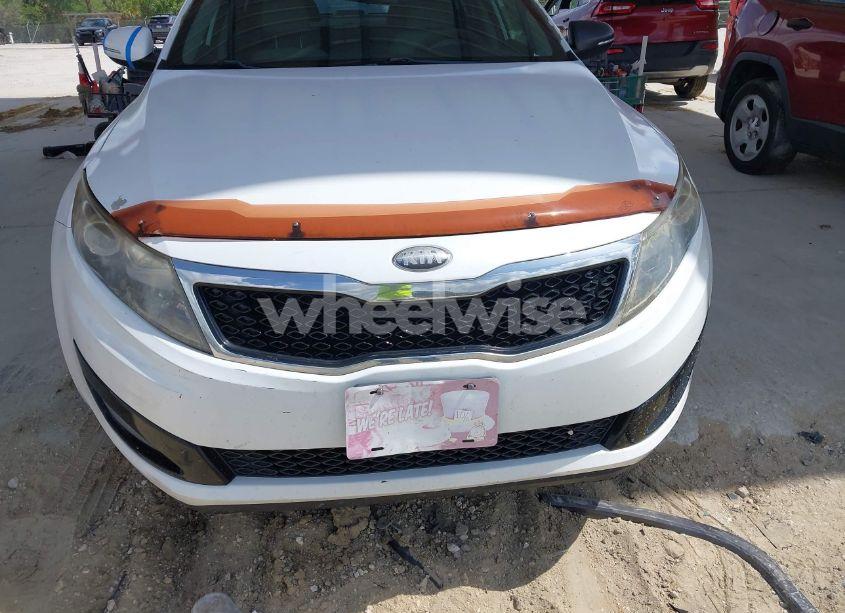 Photo 6 of 2013 Kia Optima LX (VIN 5XXGM4A70DG232558)