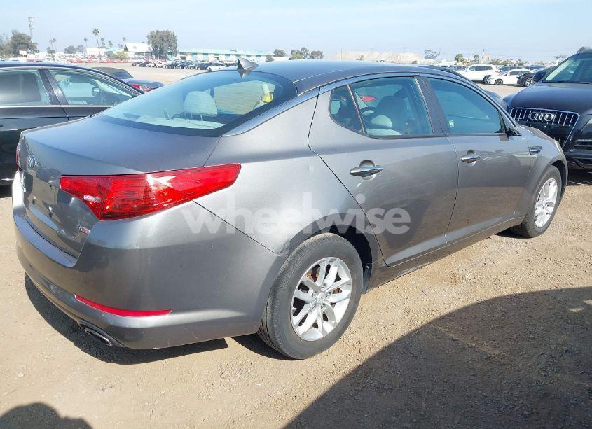 Photo 4 of 2013 Kia Optima LX (VIN 5XXGM4A70DG234567)