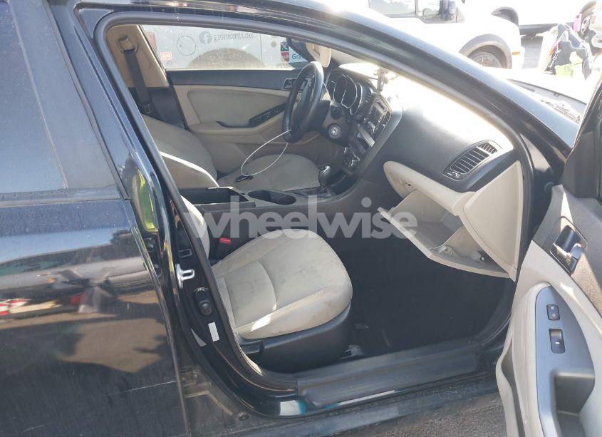 Photo 5 of 2013 Kia Optima LX (VIN 5XXGM4A70DG235590)