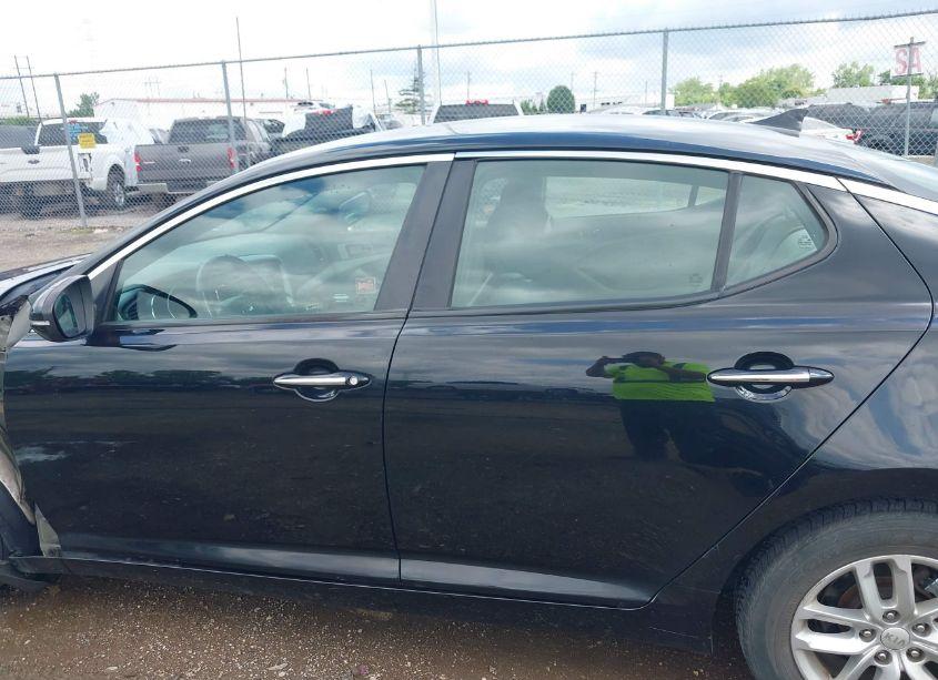 Photo 15 of 2013 Kia Optima LX (VIN 5XXGM4A70DG238649)