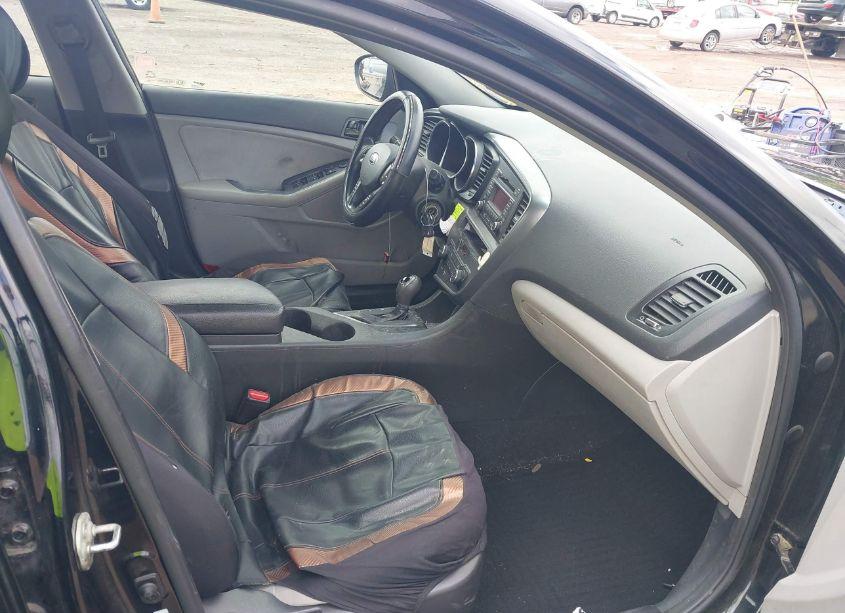 Photo 5 of 2013 Kia Optima LX (VIN 5XXGM4A70DG238649)