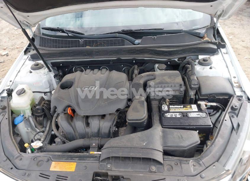 Photo 10 of 2013 Kia Optima LX (VIN 5XXGM4A70DG245357)
