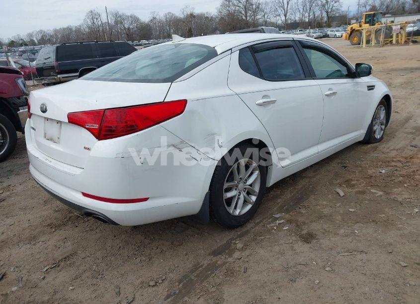 Photo 4 of 2013 Kia Optima LX (VIN 5XXGM4A70DG245357)