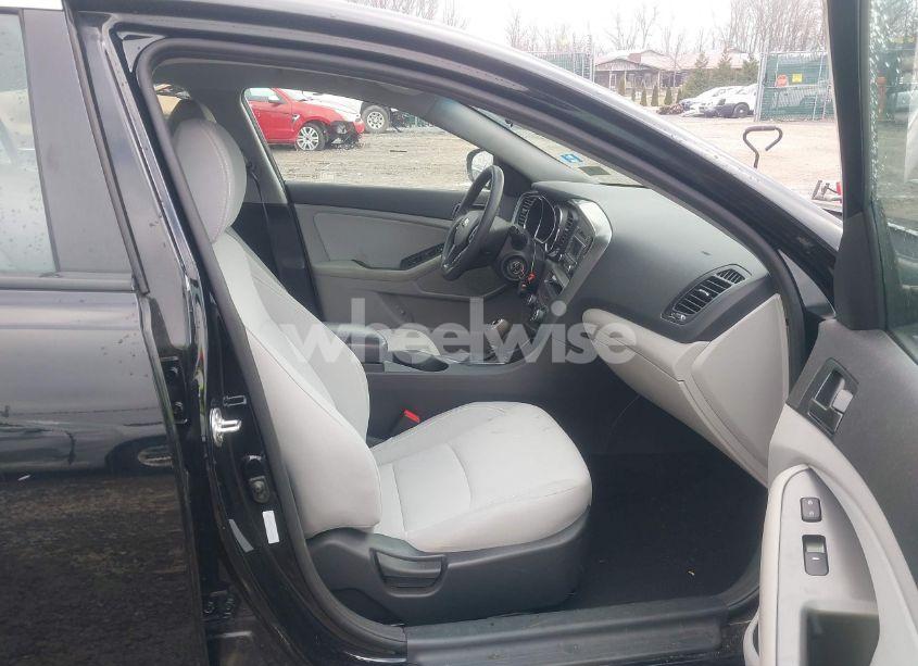 Photo 5 of 2013 Kia Optima LX (VIN 5XXGM4A70DG257184)