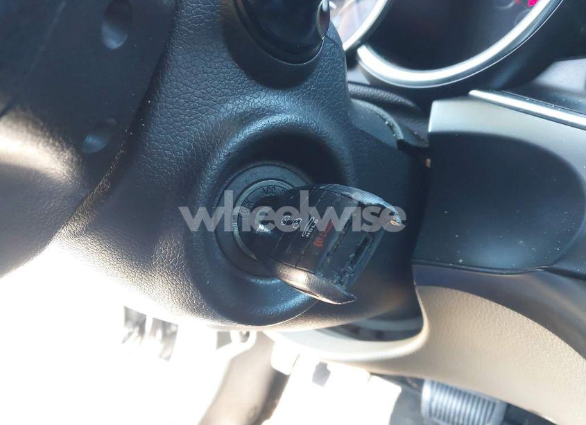 Photo 11 of 2014 Kia Optima LX (VIN 5XXGM4A70EG270910)