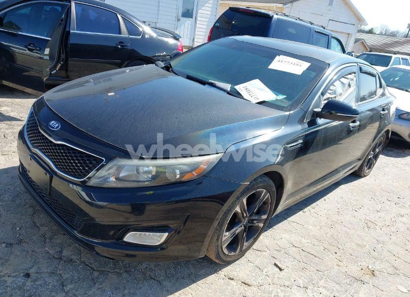 Photo 2 of 2014 Kia Optima LX (VIN 5XXGM4A70EG270910)