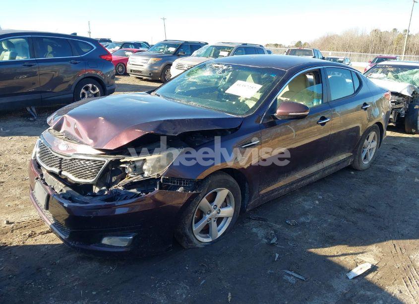 Photo 2 of 2014 Kia Optima LX (VIN 5XXGM4A70EG280613)