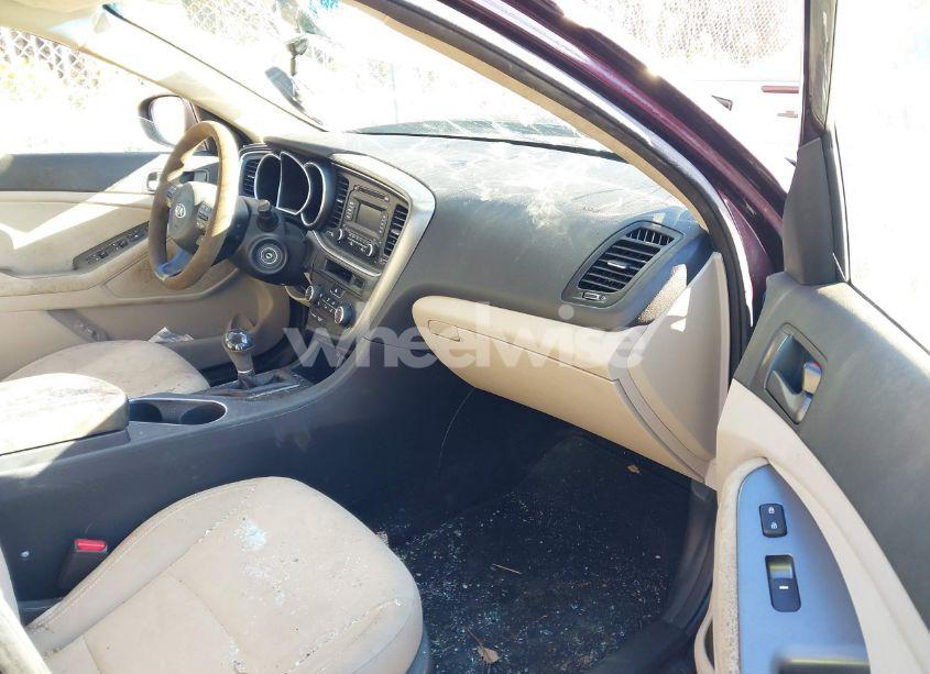 Photo 5 of 2014 Kia Optima LX (VIN 5XXGM4A70EG280613)