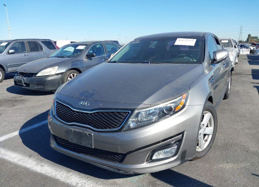 Photo 2 of 2014 Kia Optima LX (VIN 5XXGM4A70EG282961)