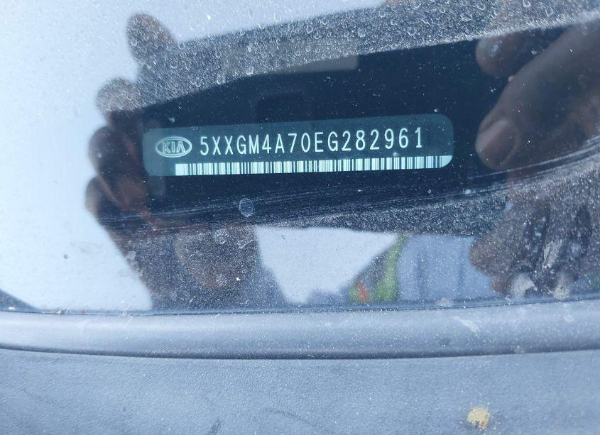 Photo 9 of 2014 Kia Optima LX (VIN 5XXGM4A70EG282961)