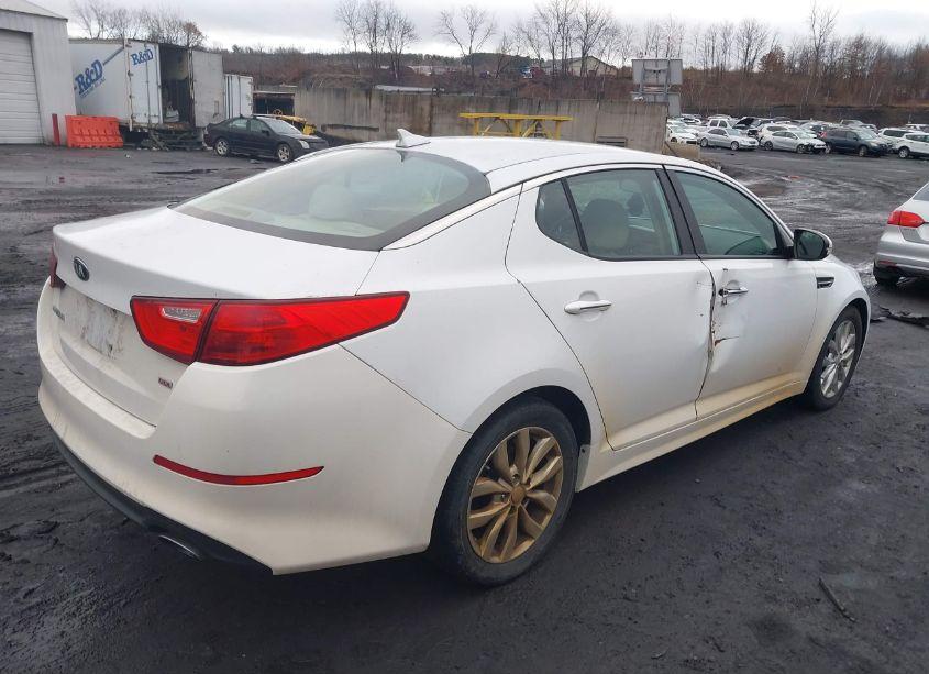 Photo 4 of 2014 Kia Optima LX (VIN 5XXGM4A70EG303887)