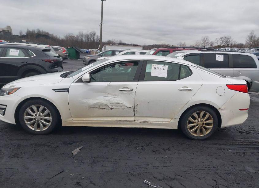 Photo 6 of 2014 Kia Optima LX (VIN 5XXGM4A70EG303887)