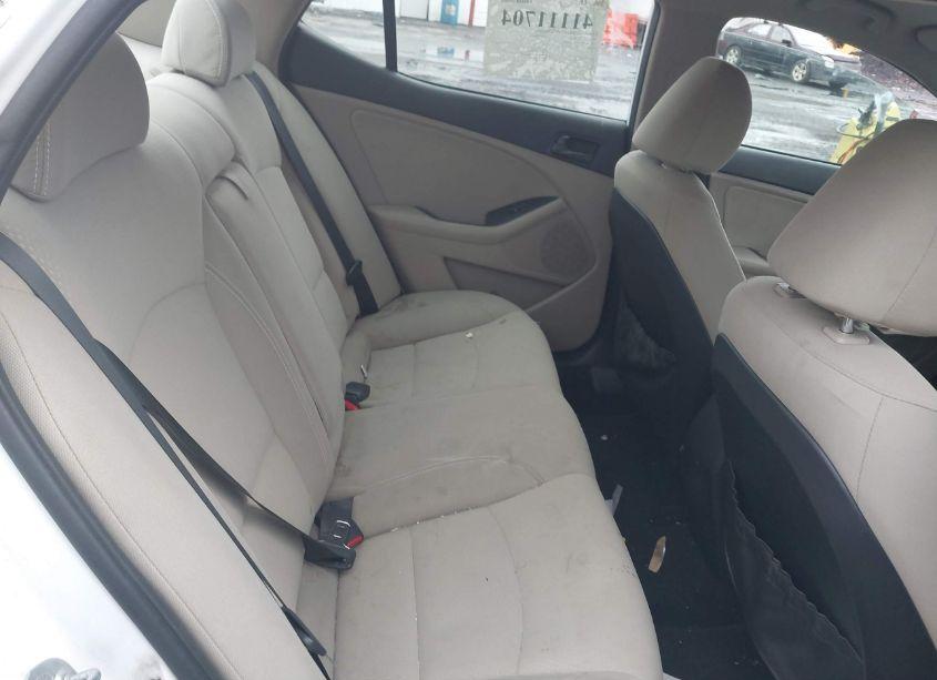 Photo 8 of 2014 Kia Optima LX (VIN 5XXGM4A70EG303887)