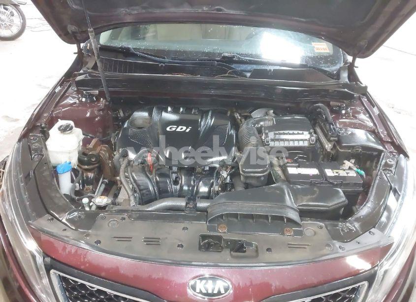 Photo 10 of 2014 Kia Optima LX (VIN 5XXGM4A70EG316624)