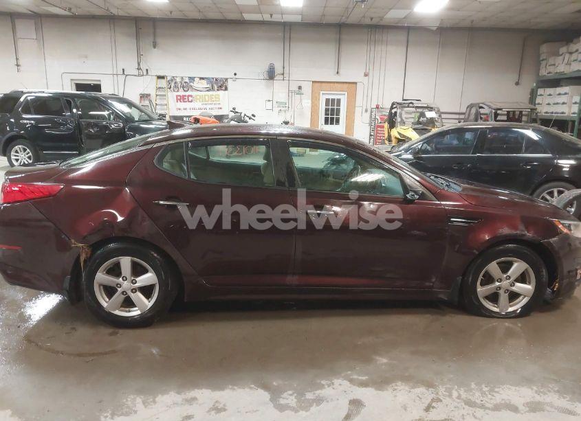 Photo 13 of 2014 Kia Optima LX (VIN 5XXGM4A70EG316624)