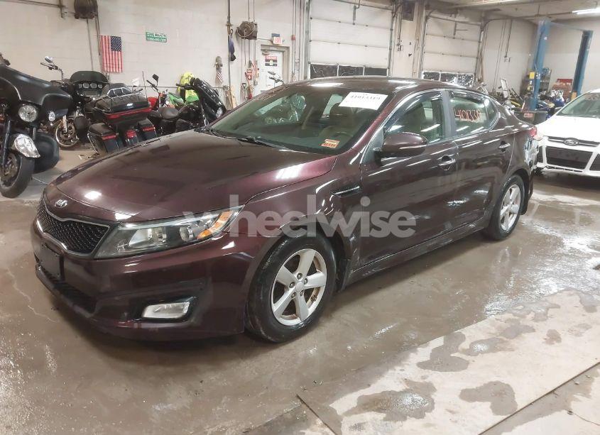 Photo 2 of 2014 Kia Optima LX (VIN 5XXGM4A70EG316624)