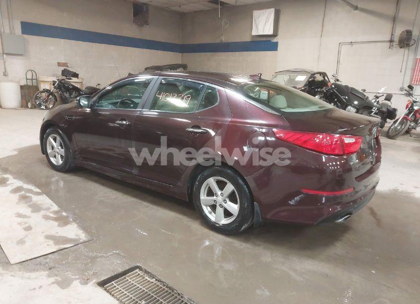 Photo 3 of 2014 Kia Optima LX (VIN 5XXGM4A70EG316624)