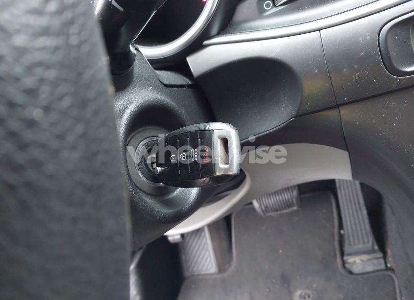 Photo 11 of 2015 Kia Optima LX (VIN 5XXGM4A70FG354064)