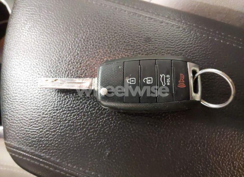 Photo 11 of 2015 Kia Optima LX (VIN 5XXGM4A70FG361693)