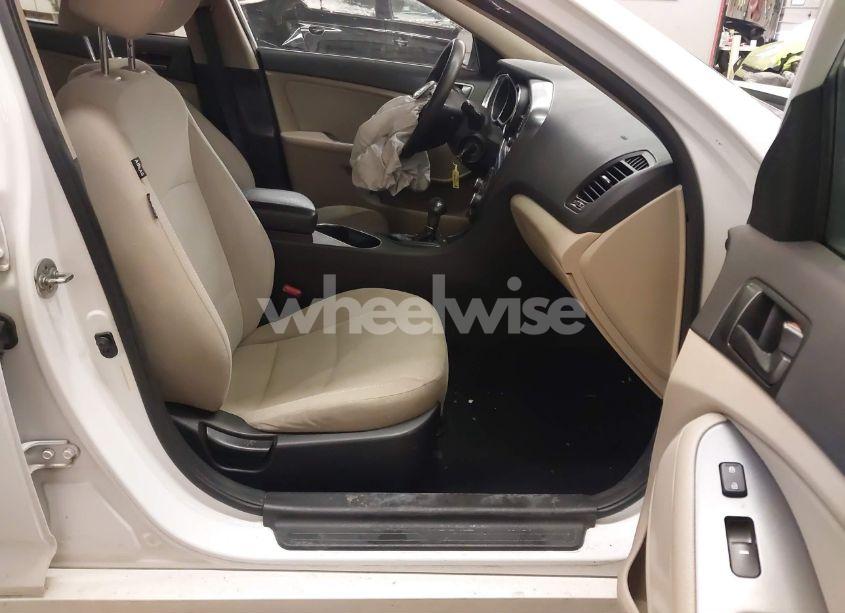 Photo 5 of 2015 Kia Optima LX (VIN 5XXGM4A70FG361693)