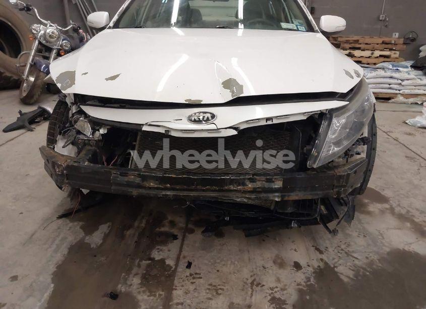 Photo 6 of 2015 Kia Optima LX (VIN 5XXGM4A70FG361693)