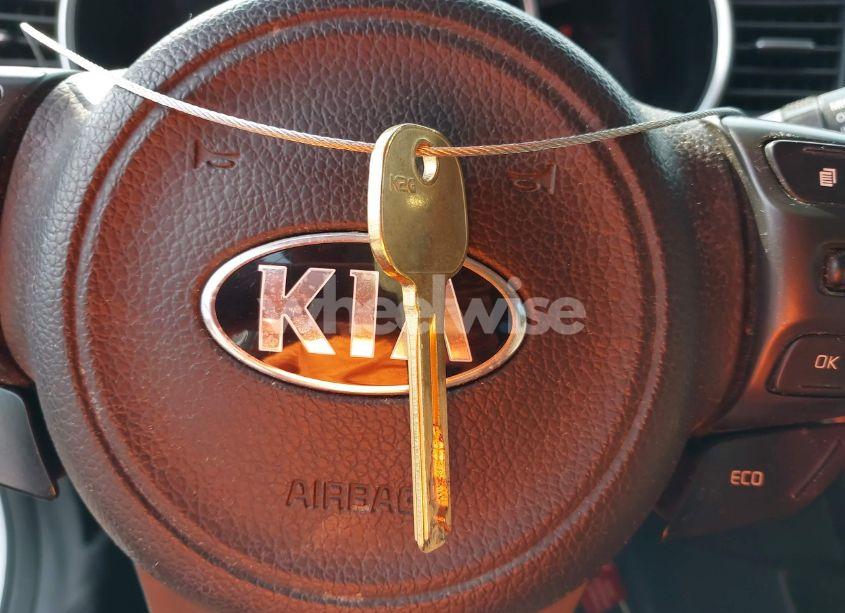 Photo 11 of 2015 Kia Optima LX (VIN 5XXGM4A70FG362245)