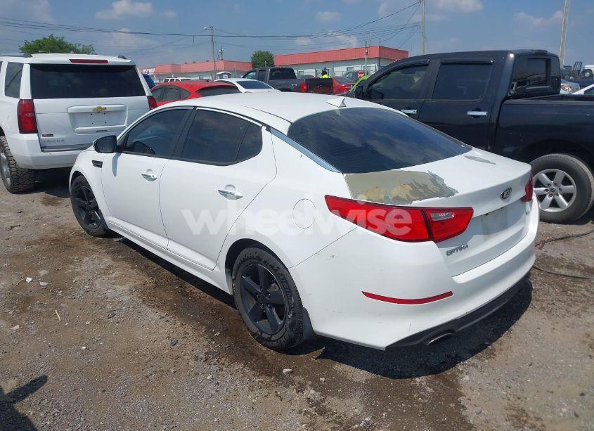 Photo 3 of 2015 Kia Optima LX (VIN 5XXGM4A70FG362245)