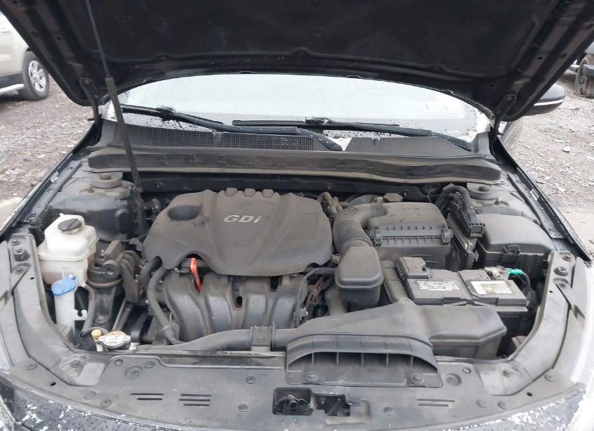 Photo 10 of 2015 Kia Optima LX (VIN 5XXGM4A70FG364366)