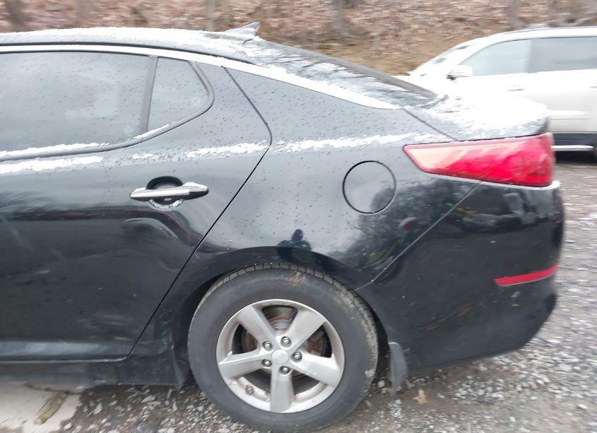 Photo 15 of 2015 Kia Optima LX (VIN 5XXGM4A70FG364366)
