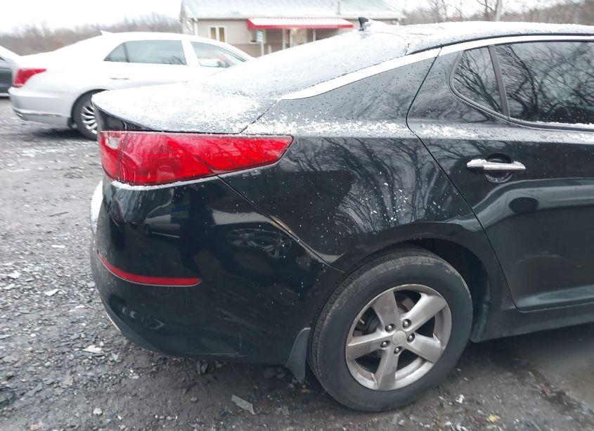 Photo 16 of 2015 Kia Optima LX (VIN 5XXGM4A70FG364366)