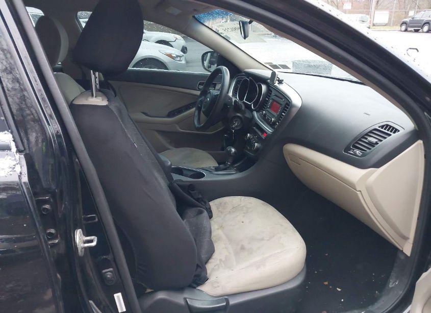 Photo 5 of 2015 Kia Optima LX (VIN 5XXGM4A70FG364366)