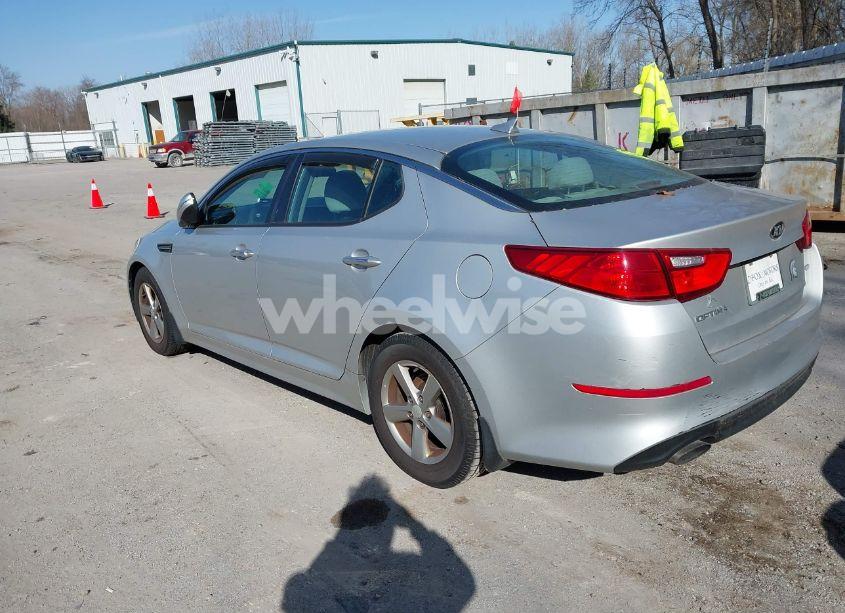 Photo 3 of 2015 Kia Optima LX (VIN 5XXGM4A70FG373309)