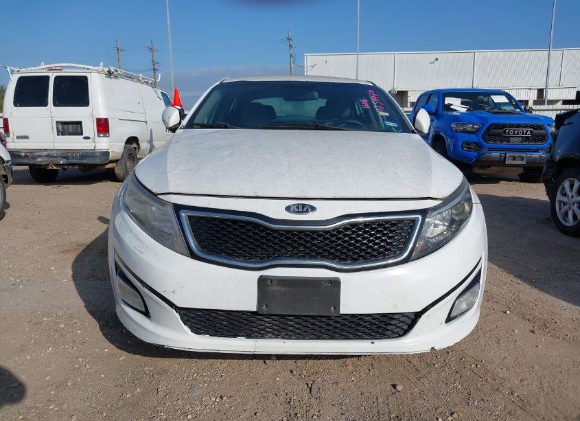 Photo 6 of 2015 Kia Optima LX (VIN 5XXGM4A70FG391308)
