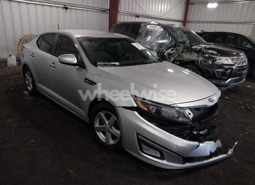 2015 Kia Optima LX (VIN 5XXGM4A70FG400475) main photo