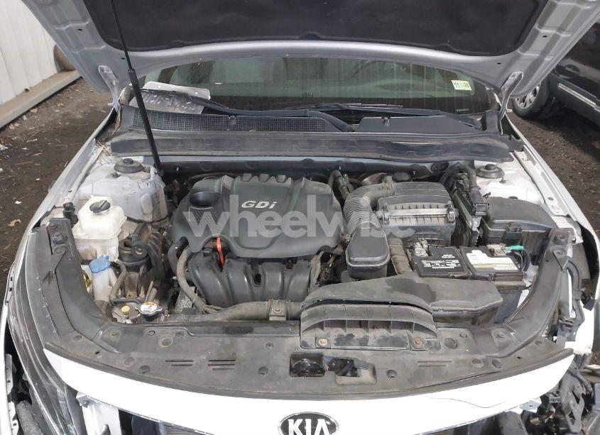 Photo 10 of 2015 Kia Optima LX (VIN 5XXGM4A70FG400475)