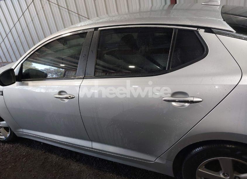 Photo 15 of 2015 Kia Optima LX (VIN 5XXGM4A70FG400475)