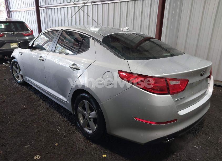 Photo 3 of 2015 Kia Optima LX (VIN 5XXGM4A70FG400475)