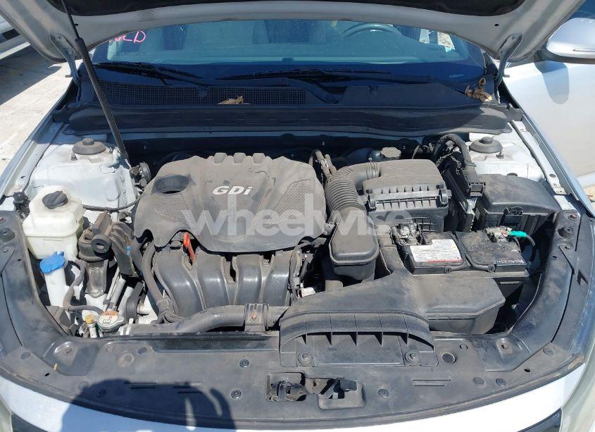 Photo 10 of 2015 Kia Optima LX (VIN 5XXGM4A70FG430964)