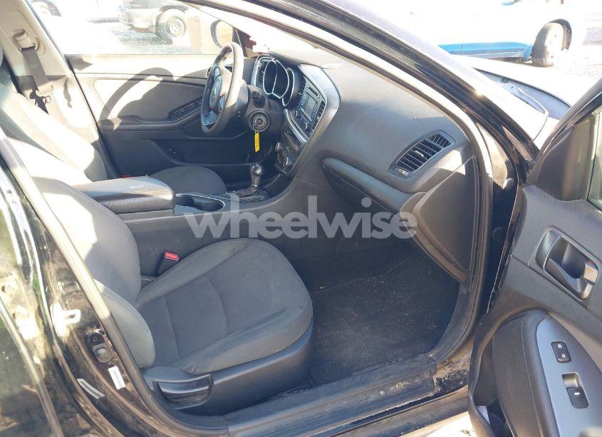 Photo 5 of 2015 Kia Optima LX (VIN 5XXGM4A70FG442063)