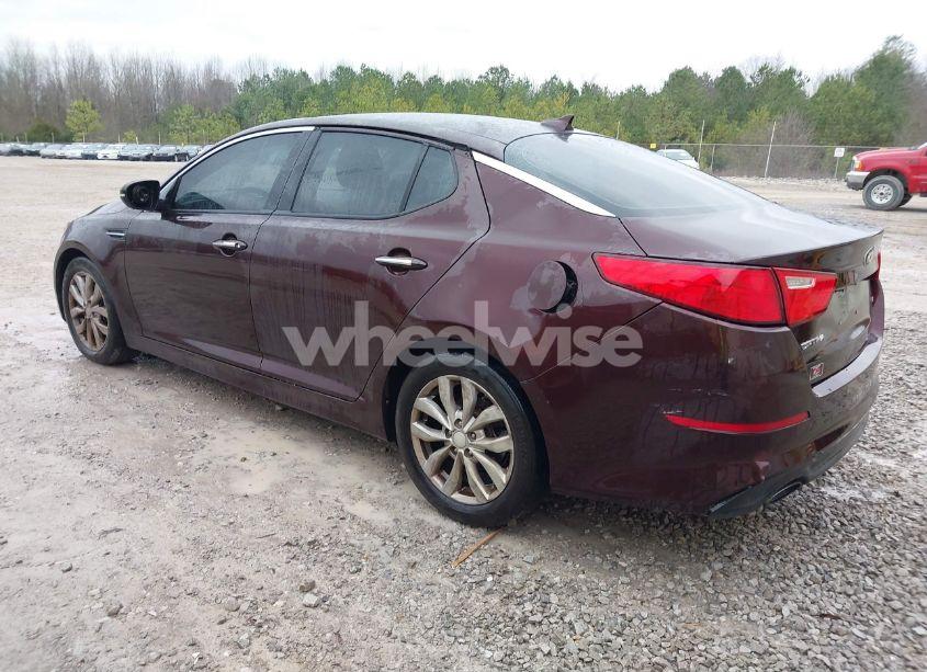 Photo 3 of 2015 Kia Optima LX (VIN 5XXGM4A70FG443553)