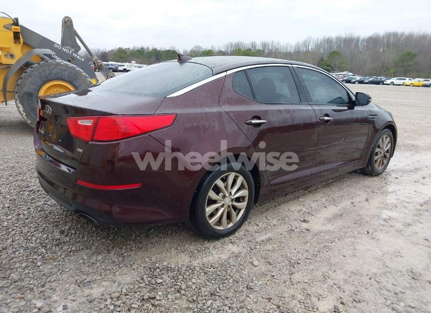 Photo 4 of 2015 Kia Optima LX (VIN 5XXGM4A70FG443553)
