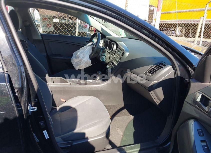 Photo 5 of 2015 Kia Optima LX (VIN 5XXGM4A70FG445013)