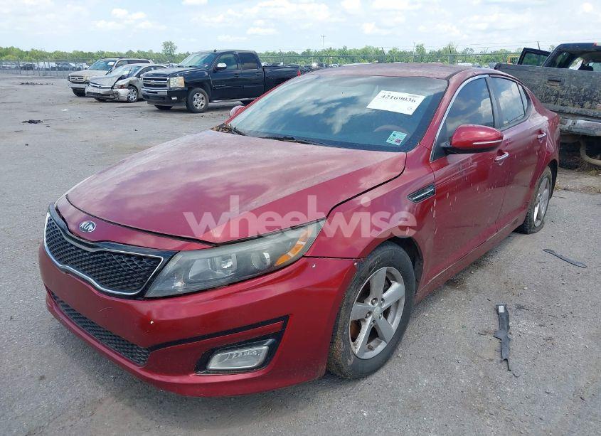 Photo 2 of 2015 Kia Optima LX (VIN 5XXGM4A70FG457288)