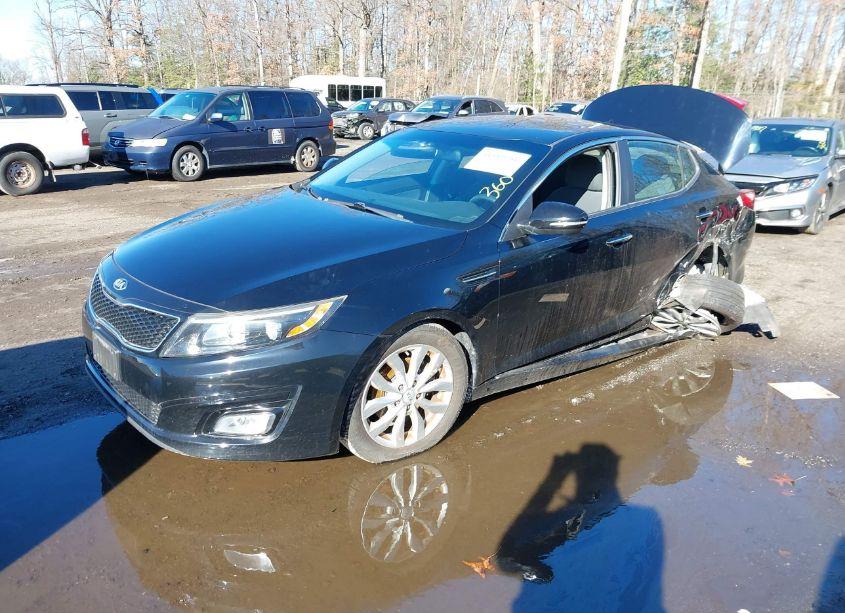 Photo 2 of 2015 Kia Optima LX (VIN 5XXGM4A70FG460742)