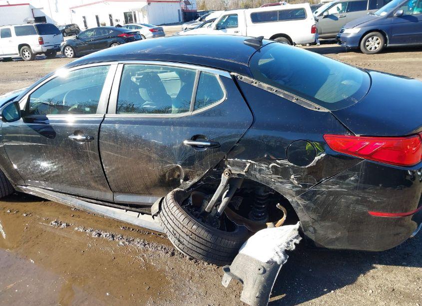 Photo 6 of 2015 Kia Optima LX (VIN 5XXGM4A70FG460742)