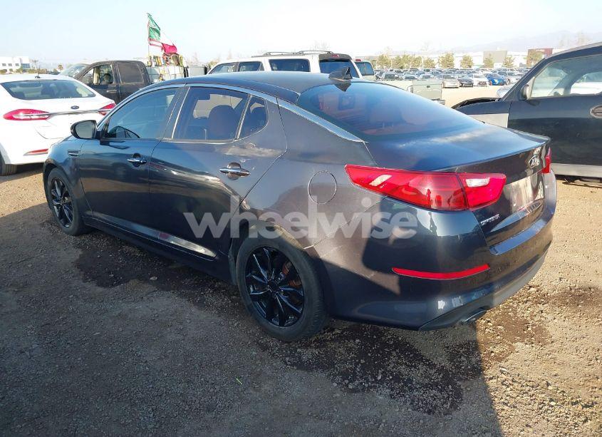 Photo 3 of 2015 Kia Optima LX (VIN 5XXGM4A70FG462152)