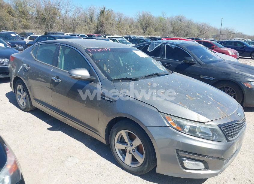 2015 Kia Optima LX (VIN 5XXGM4A70FG463799) main photo